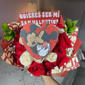 Mickey and Minnie ramo💌. (Insta:bouquetby_yazmin)